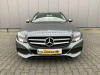 Gebraucht Mercedes C180 116 PS (85 kW) 2016 Grau metallic Kombi