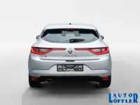 Gebraucht Renault Mégane Intens 132 PS (97 kW) 2018 Platin grau (metallic) Limousine