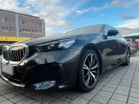 Gebraucht BMW 520 M Sport 197 PS (144 kW) 2024 Schwarz Limousine