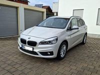 Gebraucht BMW 218 Active Tourer 150 PS (110 kW) 2017 Weiß Van / Kleinbus
