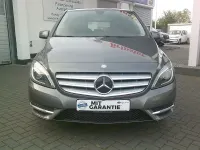 Gebraucht Mercedes B180 122 PS (89 kW) 2015 Grau Kleinwagen
