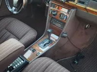 Gebraucht Mercedes E260 160 PS (117 kW) 1990 Braun Limousine