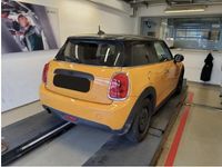 Gebraucht Mini ONE 102 PS (75 kW) 2017 Volcanic orange Kleinwagen