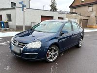 Gebraucht VW Jetta 102 PS (75 kW) 2006 Blau Limousine