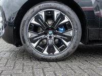 Neu BMW iX M Sport 300 kW (408 PS) 2025 Schwarz SUV