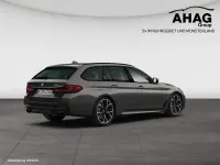 Gebraucht BMW 530 Performance 286 PS (210 kW) 2023 Silber Kombi