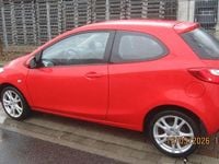 Gebraucht Mazda 2 Inclusive 86 PS (63 kW) 2008 Rot Kleinwagen