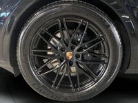 Gebraucht Porsche Cayenne 354 PS (260 kW) 2026 Schwarz SUV