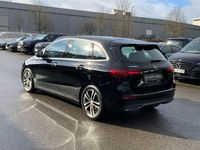 Gebraucht Mercedes B200 Progressive 150 PS (110 kW) 2026 Unilack nachtschwarz Van / Kleinbus