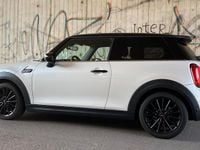 Gebraucht Mini Cooper SE 135 kW (184 PS) 2023 Weiß Kleinwagen
