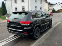 Gebraucht Jeep Grand Cherokee Laredo 190 PS (139 kW) 2018 Schwarz SUV