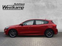 Gebraucht Ford Focus ST-Line 125 PS (91 kW) 2021 Rot Limousine