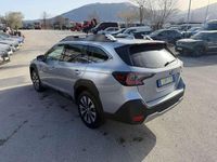 Neu Subaru Outback Platinum 169 PS (124 kW) 2026 Ice silver (m) Kombi