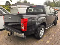 Käytetty Isuzu D-Max 163 HP (119 kW) 2013 Musta Katumaasturi