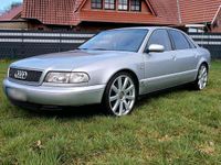 Second-hand Audi A8 299 CP (219 kW) 1996 Argintiu Berlinǎ