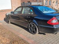 Gebraucht Mercedes E280 190 PS (139 kW) 2007 Schwarz Limousine