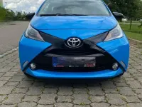Gebraucht Toyota Aygo 69 PS (50 kW) 2015 Blau Kleinwagen