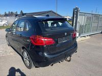 Gebraucht BMW 220 Active Tourer Advantage 190 PS (139 kW) 2017 Schwarz Van / Kleinbus