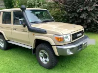 Gebraucht Toyota Land Cruiser 231 PS (169 kW) 2023 Beige SUV