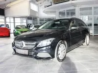 Gebraucht Mercedes C220 170 PS (125 kW) 2018 Schwarz (040) Kombi