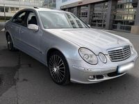 Gebraucht Mercedes E280 231 PS (169 kW) 2005 Silber Limousine