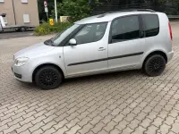 Gebraucht Skoda Roomster Plus Edition 86 PS (63 kW) 2009 Silber Van / Kleinbus