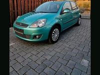Gebraucht Ford Fiesta 90 PS (66 kW) 2006 Grün Kleinwagen