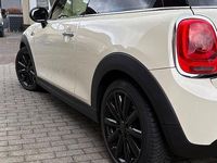 Gebraucht Mini ONE 102 PS (75 kW) 2019 Beige Kleinwagen