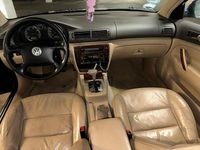Gebraucht VW Passat 131 PS (96 kW) 2004 Blau Kombi