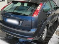 Usata Ford Focus 101 CV (74 kW) 2006 Grigio Utilitaria