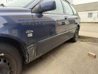 Gebraucht Volvo V40 113 PS (83 kW) 2001 Kombi