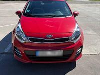 Gebraucht Kia Rio 99 PS (72 kW) 2015 Rot Kleinwagen