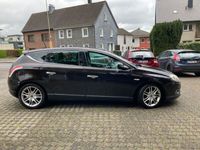 gebraucht Lancia Delta 1.6 Multijet 16v DFN6 Oro Oro