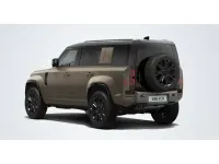Neu Land Rover Defender 634 PS (466 kW) 2026 Braun SUV