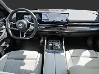Gebraucht BMW i5 M Sport 250 kW (340 PS) 2025 Schwarz Kombi