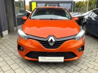 Käytetty Renault Clio V Experience 72 HP (52 kW) 2020 Oranssi Sedan