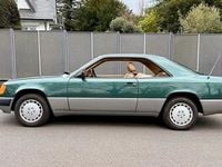 Gebraucht Mercedes 230 132 PS (97 kW) 1987 Grün Coupé
