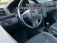 Gebraucht VW Touran 105 PS (77 kW) 2014 Schwarz Van / Kleinbus