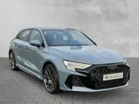 Gebraucht Audi RS3 Sportback Ambiente 400 PS (294 kW) 2025 Kemoragrau metallic Kleinwagen