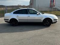 Gebraucht VW Passat 130 PS (95 kW) 2002 Silber Limousine