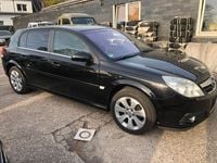 Gebraucht Opel Signum Edition+ 140 PS (102 kW) 2008 Schwarz Kleinwagen