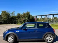 Gebraucht Mini Cooper Pepper 136 PS (100 kW) 2018 Blau Kleinwagen