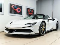 Gebraucht Ferrari SF90 780 PS (573 kW) 2024 Weiß Cabrio