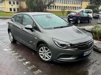 Gebraucht Opel Astra 105 PS (77 kW) 2016 Grau Limousine