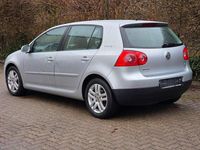 Gebraucht VW Golf V 102 PS (75 kW) 2007 Silber Limousine