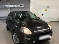 Gebraucht Fiat Punto 70 PS (51 kW) 2011 Schwarz Kleinwagen