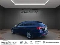 Gebraucht Audi A4 Sport 163 PS (119 kW) 2023 Blau Kombi