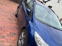 Gebraucht Ford Focus 2012 Blau Kombi