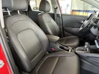 Gebraucht Hyundai Kona Prime 105 PS (77 kW) 2023 Ignite red / abyss black / sol SUV