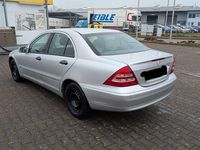 Gebraucht Mercedes C200 Classic 163 PS (119 kW) 2002 Silber Limousine